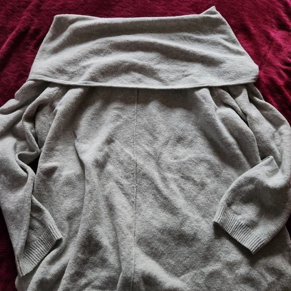 Womens J.jill Oversized Cowl Neck - Picture 6 of 9